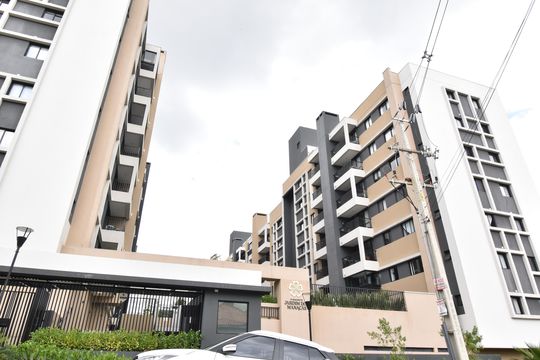 Fachada de apartamento à venda com 2 quartos, 73m² em Tingui, Curitiba