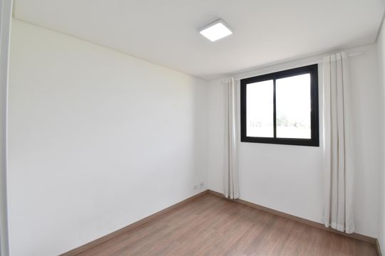 Quarto 2 de apartamento à venda com 2 quartos, 73m² em Tingui, Curitiba