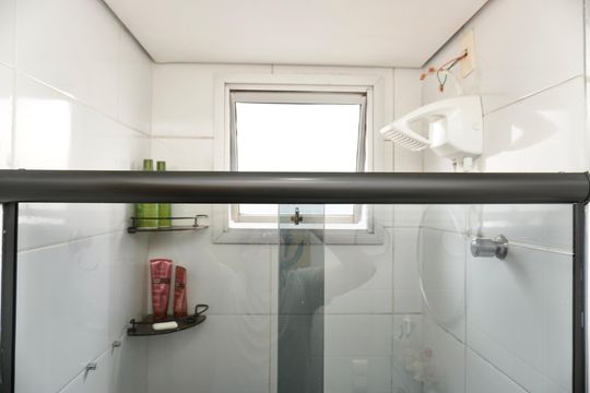 Suíte - Banheiro de apartamento à venda com 3 quartos, 60m² em Fernão Dias, Belo Horizonte