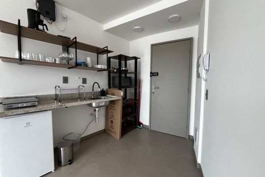 Cozinha de kitnet/studio à venda com 1 quarto, 40m² em Barra da Tijuca, Rio de Janeiro