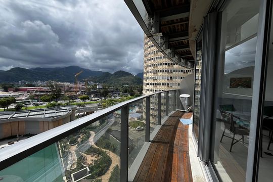 Varanda de kitnet/studio à venda com 1 quarto, 40m² em Barra da Tijuca, Rio de Janeiro