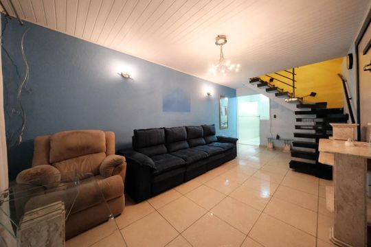 Sala de casa para alugar com 4 quartos, 160m² em Vila Dalila, São Paulo