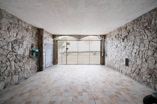 Garagem de casa para alugar com 4 quartos, 160m² em Vila Dalila, São Paulo
