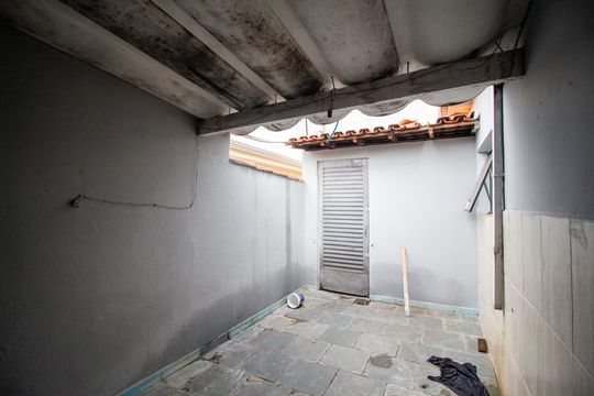 Área de Serviço de casa para alugar com 3 quartos, 47m² em Jardim Leocadia, Sorocaba