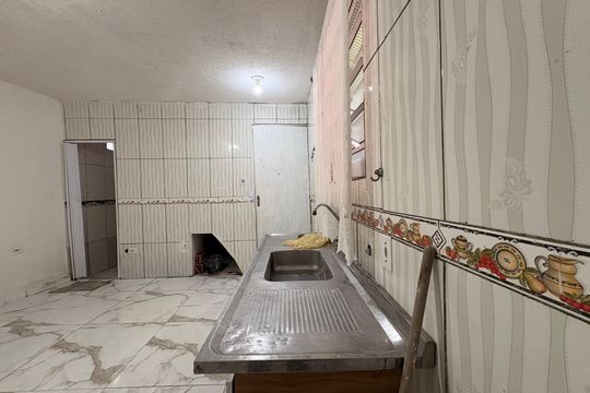 Sala/cozinha de casa para alugar com 1 quarto, 40m² em Jardim Santa Cristina, Santo André
