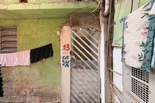Fachada de casa para alugar com 1 quarto, 40m² em Jardim Santa Cristina, Santo André