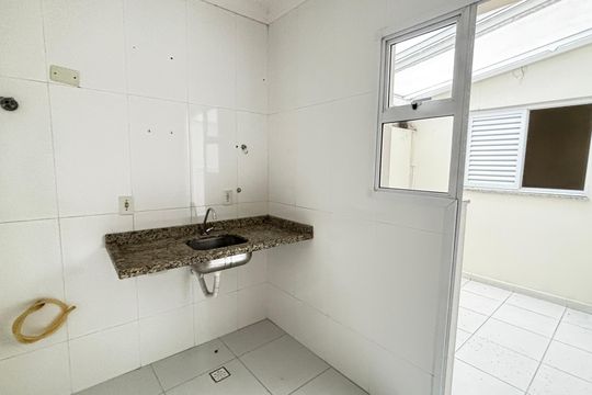 Cozinha de apartamento à venda com 2 quartos, 47m² em Vila Leopoldina, Santo André