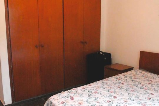 Quarto 1 de casa para alugar com 3 quartos, 190m² em Vila Santo Antônio - Cidade Dutra , São Paulo
