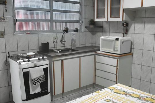 Cozinha de casa para alugar com 3 quartos, 190m² em Vila Santo Antônio - Cidade Dutra , São Paulo