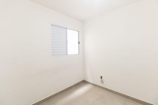Quarto 1 de apartamento para alugar com 2 quartos, 48m² em Vila Esperança, São Paulo