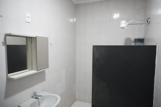 Banheiro da Suíte de kitnet/studio para alugar com 1 quarto, 40m² em Chácara Machado, Americana