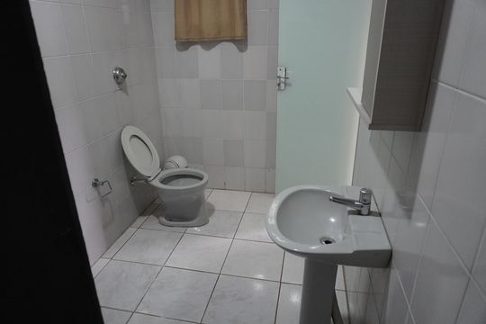 Banheiro da Suíte de kitnet/studio para alugar com 1 quarto, 40m² em Chácara Machado, Americana