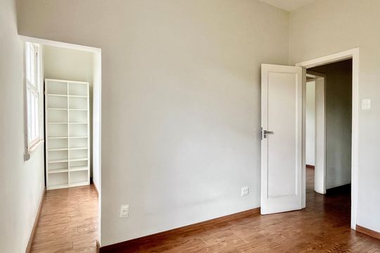 Casa para alugar com 5 quartos, 324m² em Santa Tereza, Belo Horizonte