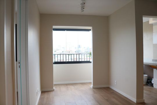 Sala de apartamento à venda com 2 quartos, 43m² em Lapa de Baixo, São Paulo