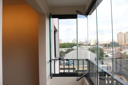 Varanda da Sala de apartamento à venda com 2 quartos, 43m² em Lapa de Baixo, São Paulo