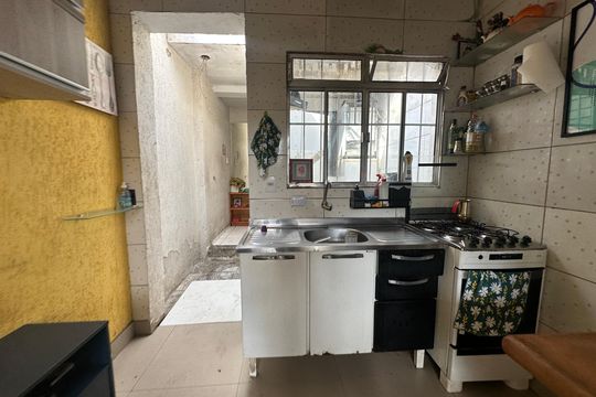 Sala/Cozinha de casa à venda com 3 quartos, 300m² em Jardim Silveira, Barueri