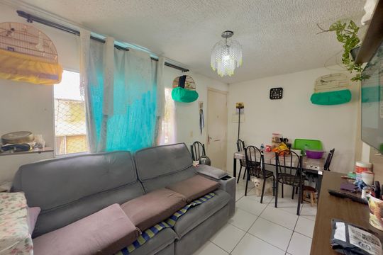 Sala de apartamento à venda com 2 quartos, 50m² em Jardim Guilhermino, Guarulhos