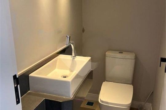 Casa à venda com 2 quartos, 108m² em Jardim Virginia Bianca, São Paulo