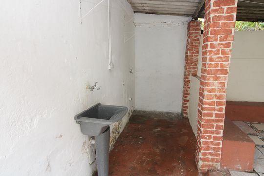 Área de Serviço de casa para alugar com 4 quartos, 90m² em Vila Granada, São Paulo