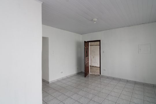 Sala de casa para alugar com 4 quartos, 90m² em Vila Granada, São Paulo