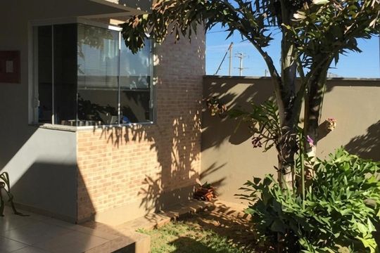 Fachada de casa para alugar com 3 quartos, 200m² em Jardim America, São Paulo