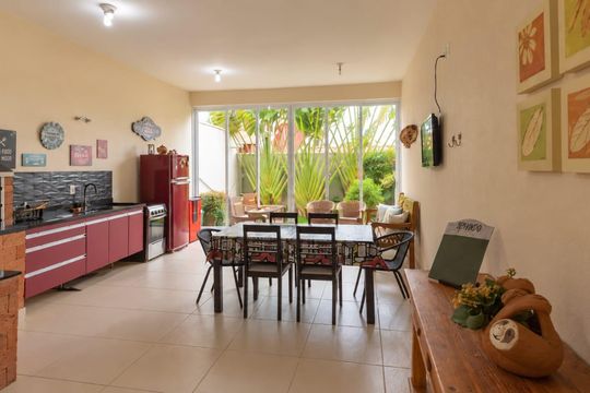 Área externa de casa para alugar com 3 quartos, 180m² em Jardim Nova Europa, Campinas