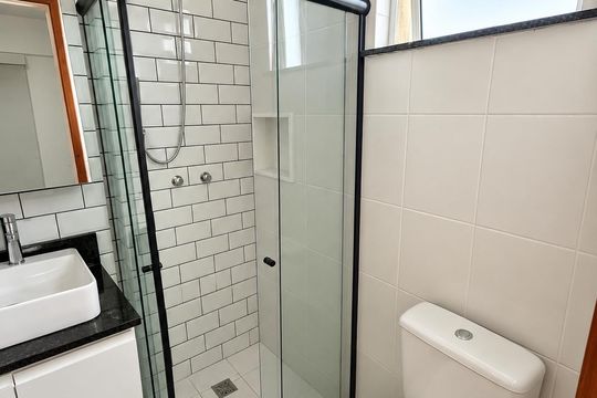 Banheiro de apartamento à venda com 3 quartos, 90m² em Vila Valqueire, Rio de Janeiro