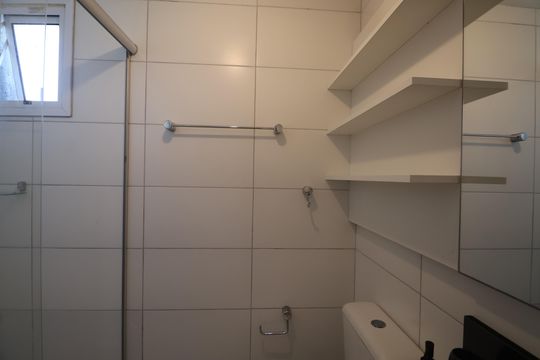 Banheiro  de apartamento para alugar com 2 quartos, 45m² em Estância Velha, Canoas
