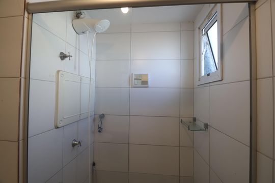 Banheiro  de apartamento para alugar com 2 quartos, 45m² em Estância Velha, Canoas