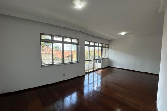 Apartamento à venda com 4 quartos, 145m² em São José, Belo Horizonte
