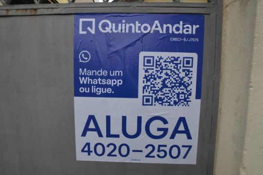 Placa Instalada de kitnet/studio para alugar com 1 quarto, 25m² em Osvaldo Cruz, Rio de Janeiro