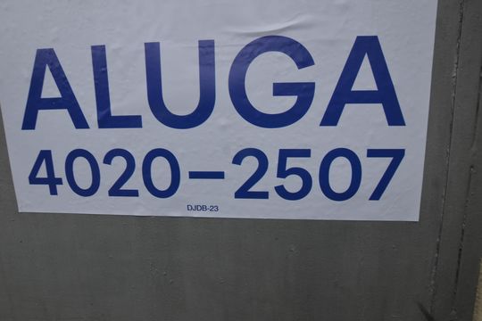 Placa Instalada de kitnet/studio para alugar com 1 quarto, 25m² em Osvaldo Cruz, Rio de Janeiro