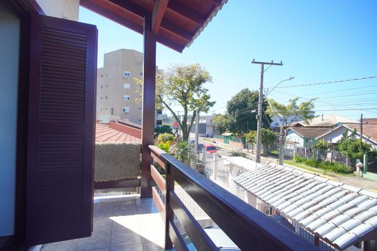 varanda da suite de casa para alugar com 3 quartos, 224m² em Scharlau, São Leopoldo