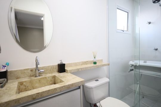 Banheiro da Suíte 1 de apartamento para alugar com 2 quartos, 57m² em Jaguaribe, Osasco
