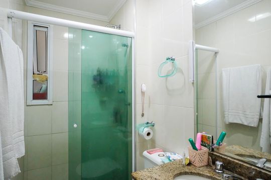 Banheiro de apartamento para alugar com 2 quartos, 47m² em Vila Caminho do Mar, São Bernardo do Campo