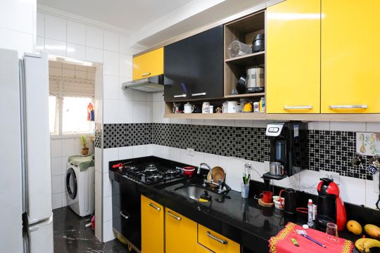 Cozinha de apartamento para alugar com 2 quartos, 47m² em Vila Caminho do Mar, São Bernardo do Campo