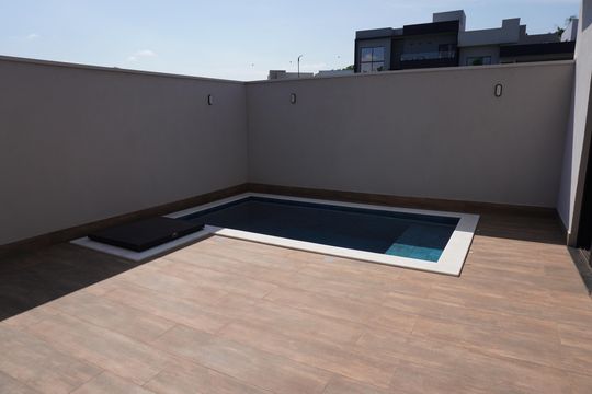 Piscina de casa de condomínio à venda com 3 quartos, 300m² em Cariobinha, Americana