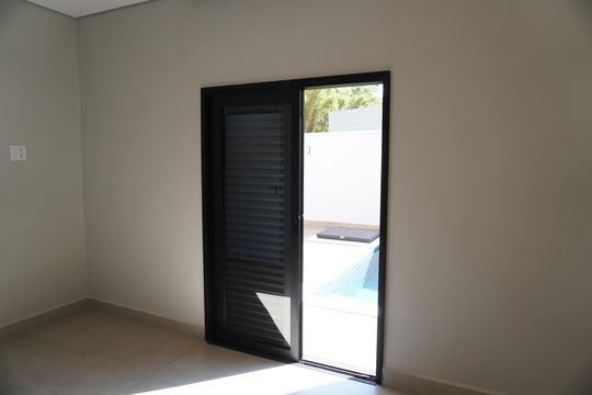 Quarto 3 - Suíte de casa de condomínio à venda com 3 quartos, 300m² em Cariobinha, Americana