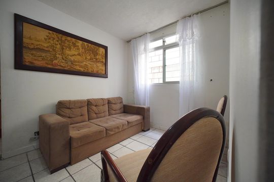 Sala  de apartamento para alugar com 3 quartos, 50m² em Praia Comprida, São José