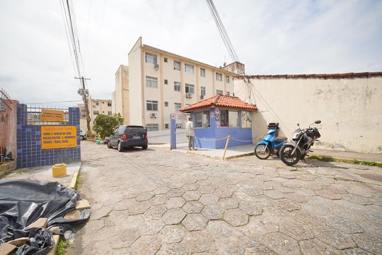 Fachada  de apartamento para alugar com 3 quartos, 50m² em Praia Comprida, São José