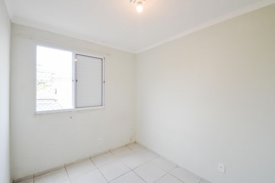Quarto 1  de apartamento para alugar com 2 quartos, 50m² em Jardim Nova Cidade, Guarulhos
