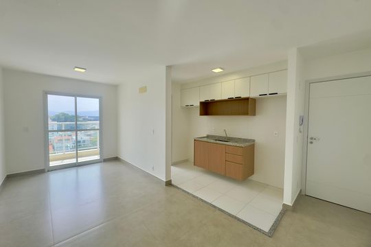 Apartamento à venda com 2 quartos, 68m² em Vila Galvão, Guarulhos