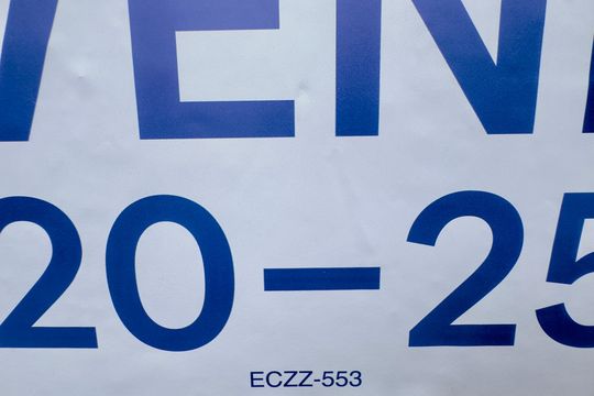 Código da placa ECZZ-553 de apartamento à venda com 2 quartos, 68m² em Vila Galvão, Guarulhos