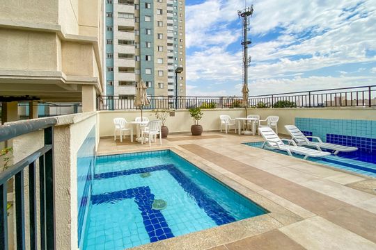 Piscina de apartamento para alugar com 2 quartos, 50m² em Vila Valparaíso, Santo André
