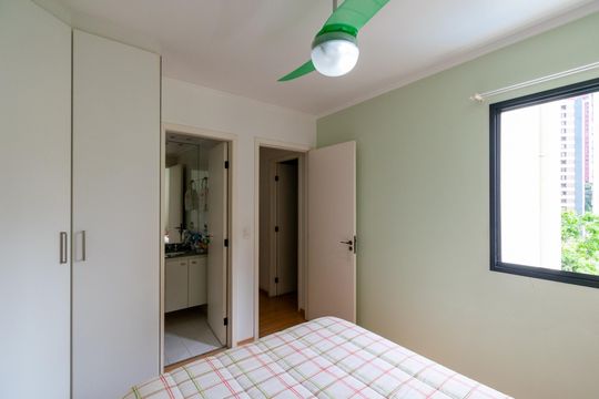 Suíte de apartamento para alugar com 2 quartos, 115m² em Vila Mascote, São Paulo