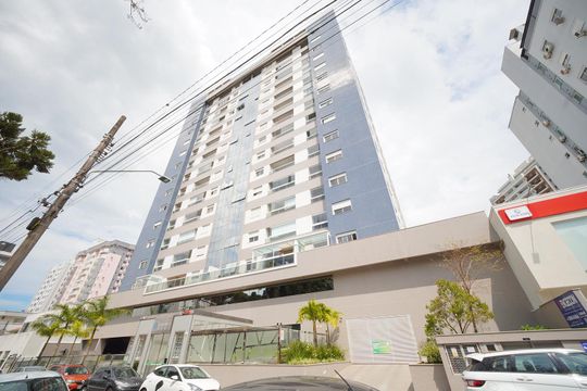 Fachada  de apartamento para alugar com 2 quartos, 75m² em Campinas, São José