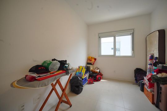 Quarto 2 de apartamento para alugar com 2 quartos, 75m² em Campinas, São José