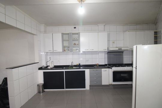 Cozinha  de casa à venda com 4 quartos, 120m² em Jardim das Laranjeiras, São Paulo