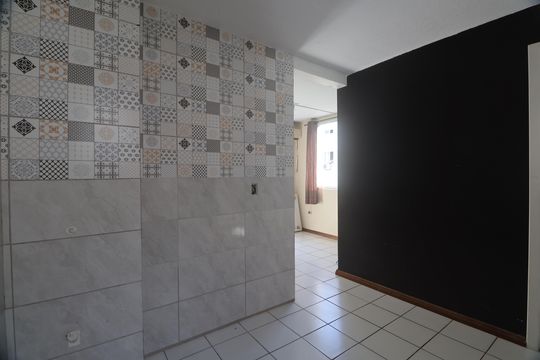 Cozinha  de apartamento para alugar com 2 quartos, 48m² em Guajuviras, Canoas