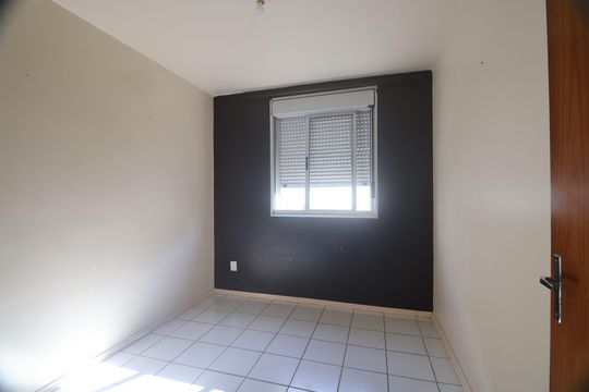 Quarto 2 de apartamento para alugar com 2 quartos, 48m² em Guajuviras, Canoas